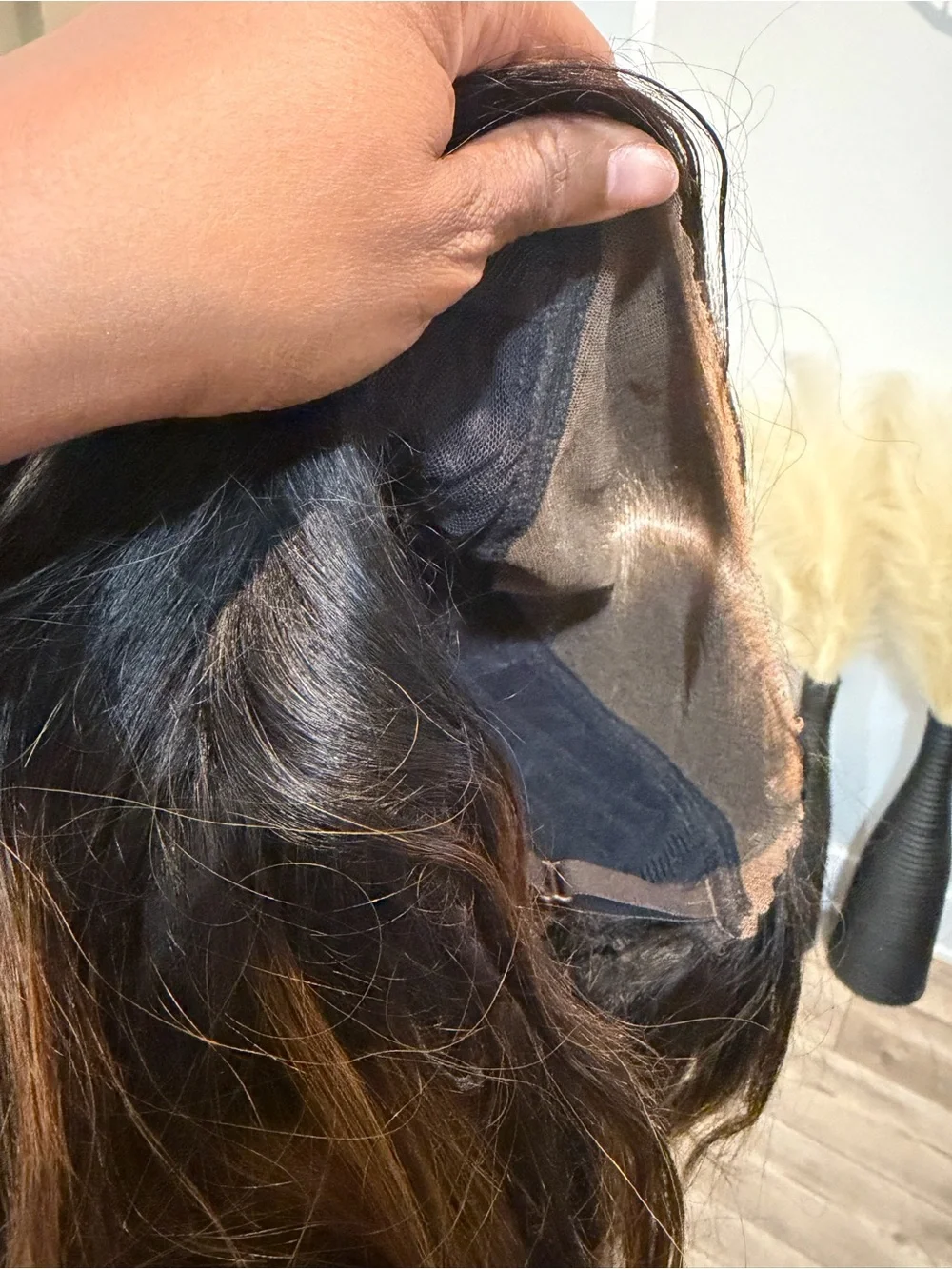 12 inch layered shoulder length wig - Picture 4 of 6